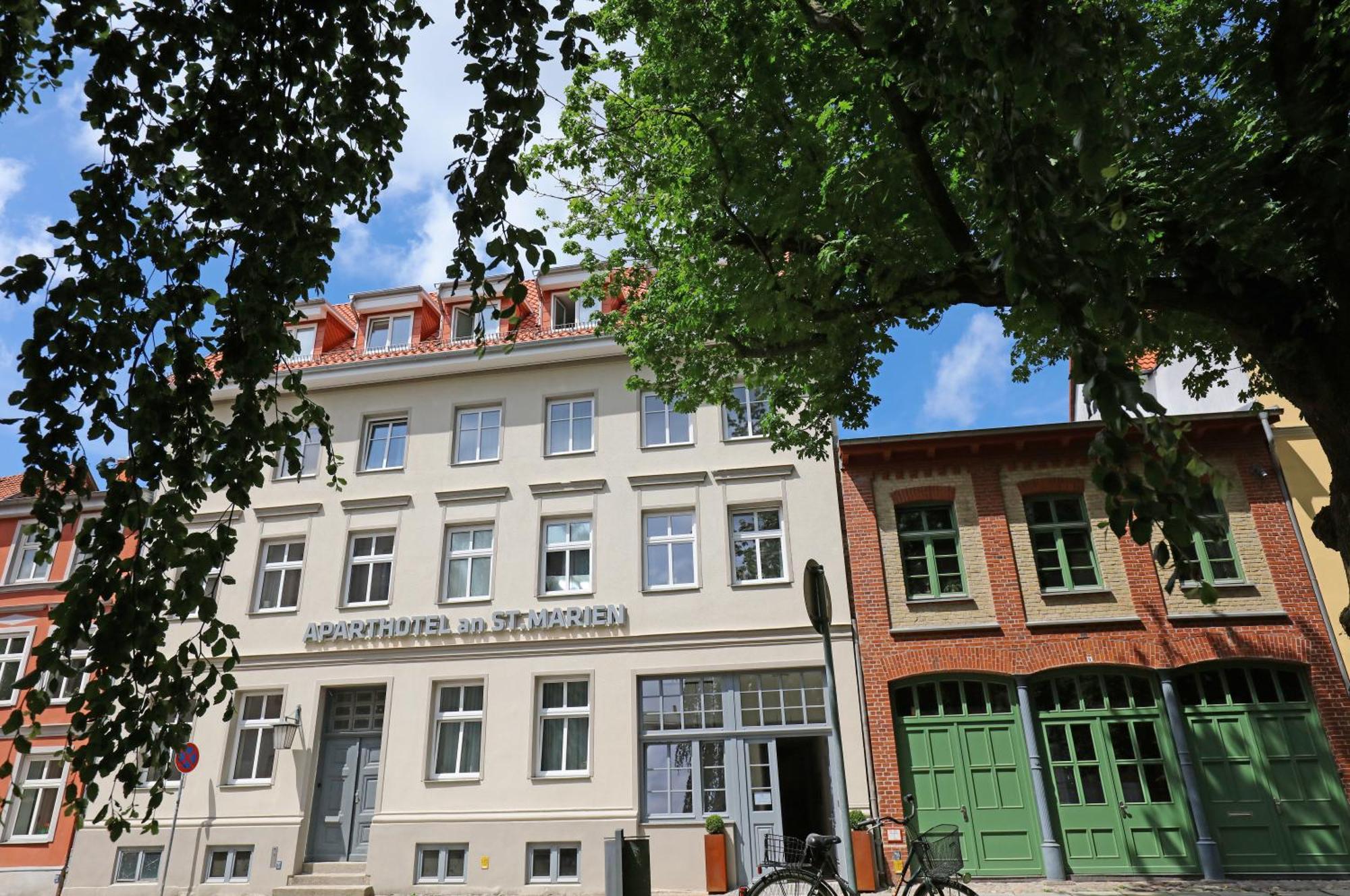Aparthotel an Sankt Marien Stralsund Buitenkant foto